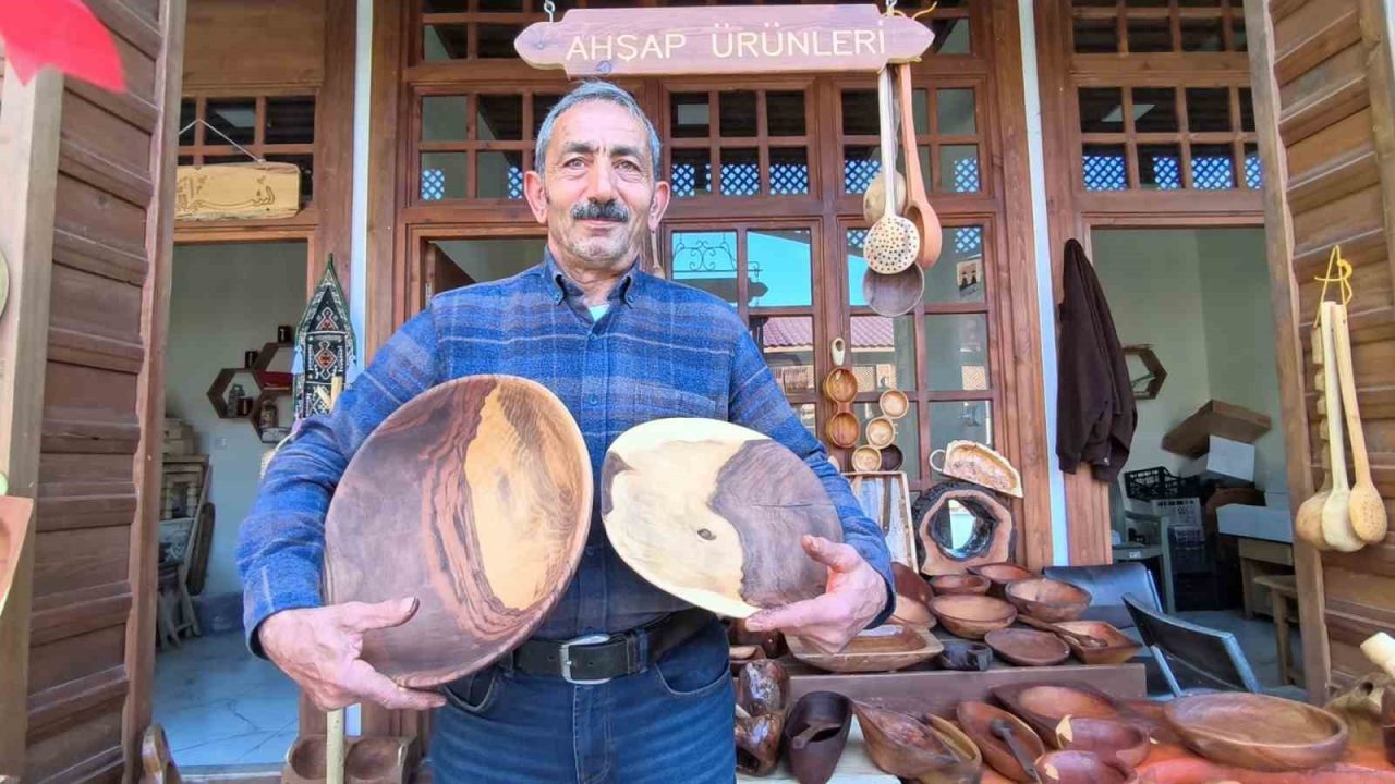 Erzurum’un Tortum ilçesine bağlı Alapınar ve Bağbaşı mahallelerinde yaşayan Aşur