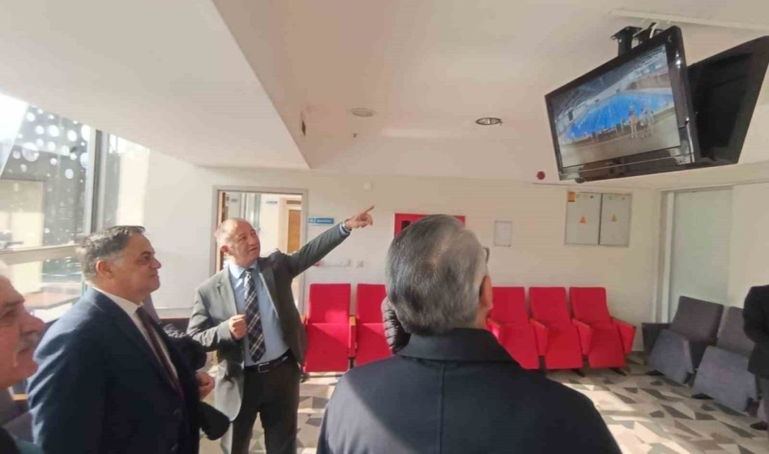 Erzurum Gençlik ve Spor İl Müdürü Levent Çakmur, hizmet, şube