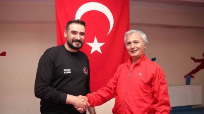 Erzurum’un Oltu ilçesinde 25 yıl önce tekvando sporuyla tanışan Milli