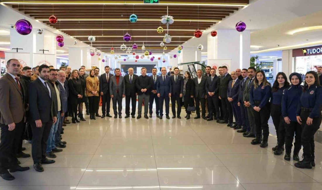 Erzincan ceza infaz kurumlarında üretilen el emeği ürünlerin yer aldığı