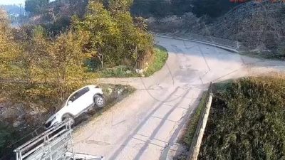 Amasya’da 17 yaşındaki sürücünün kontrolünden çıkan otomobilin köprüden Tersakan Çayı’na