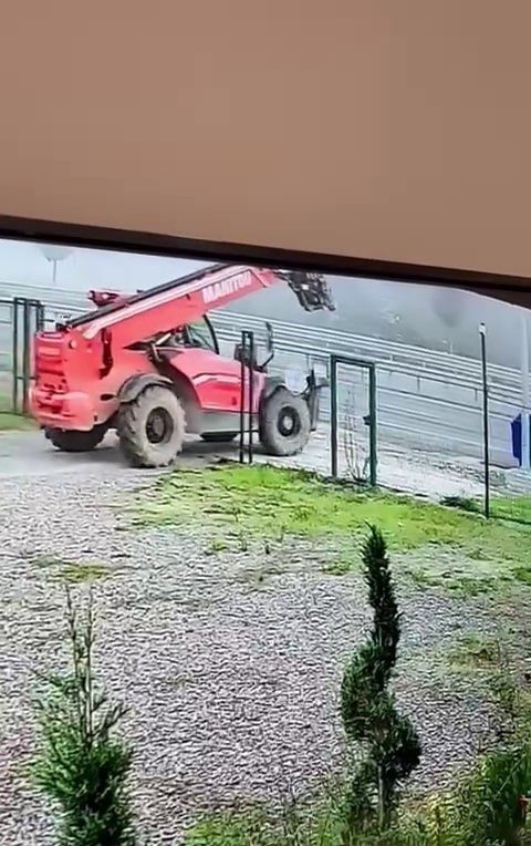 Sakarya’nın Adapazarı ilçesinde bir şahıs tarım, sanayi, inşaat, lojistik gibi