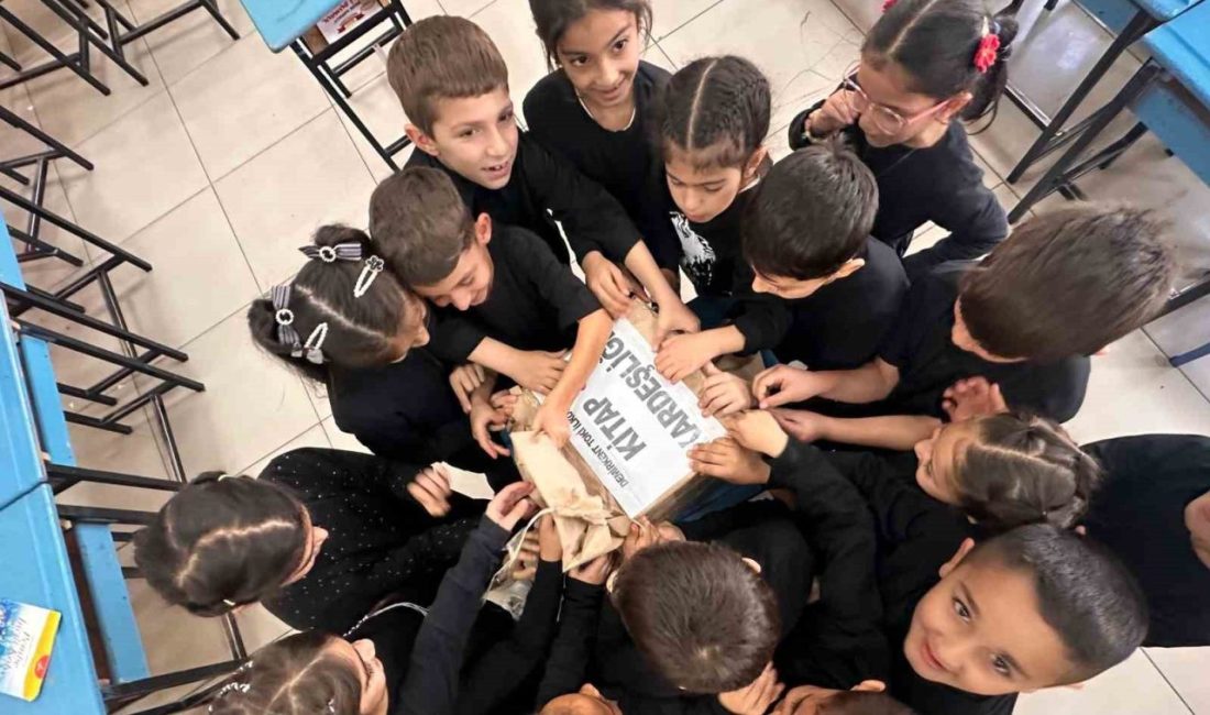 Erzincan’da iki okul arasında başlatılan “Kitap Kardeşliği” projesiyle öğrenciler kitap