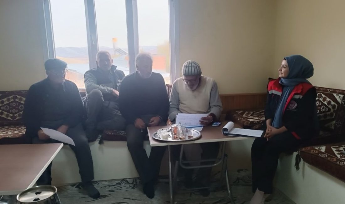 Bayburt’un Demirözü ilçesine bağlı Bayrampaşa, Eymür ve Yakupabdal köylerinde yetiştiricilere,