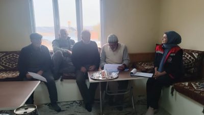 Bayburt’un Demirözü ilçesine bağlı Bayrampaşa, Eymür ve Yakupabdal köylerinde yetiştiricilere,