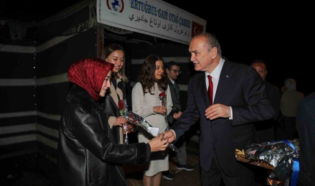 Düzce’de eğitim camiası valilik ve belediyenin 24 Kasım Öğretmenler Günü’ne