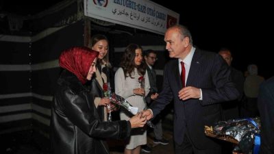 Düzce’de eğitim camiası valilik ve belediyenin 24 Kasım Öğretmenler Günü’ne