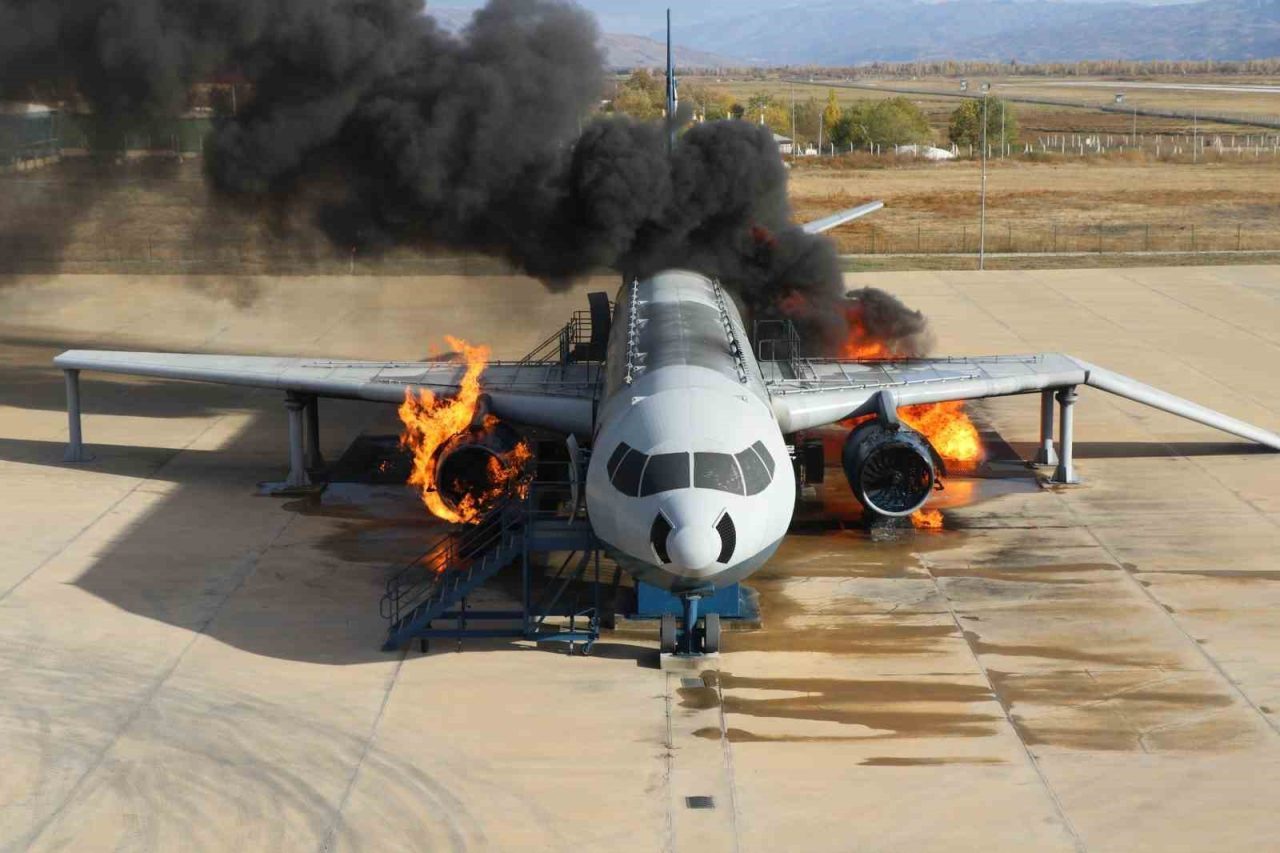 Devlet Hava Meydanları İşletmesi (DHMİ) Genel Müdürlüğü koordinasyonunda, Erzincan Yıldırım