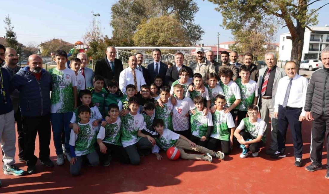 Erzincan Valisi Hamza Aydoğdu, Vali Yardımcısı Hüseyin Aydın ve birim