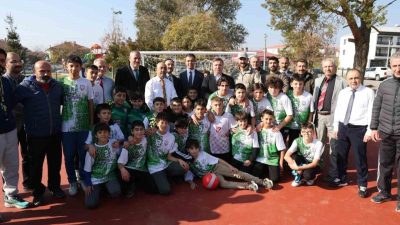 Erzincan Valisi Hamza Aydoğdu, Vali Yardımcısı Hüseyin Aydın ve birim