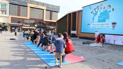 Erzincan’da 20 Kasım Dünya Çocuk Hakları Günü kapsamında düzenlenen etkinlikler,