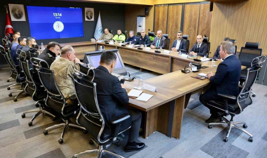 Erzincan’da kış mevsimine yönelik hazırlıkların değerlendirilmesi amacıyla, Vali Hamza Aydoğdu