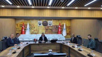 Erzincan Valisi Hamza Aydoğdu başkanlığında, Vali Yardımcısı Hüseyin Aydın, İl