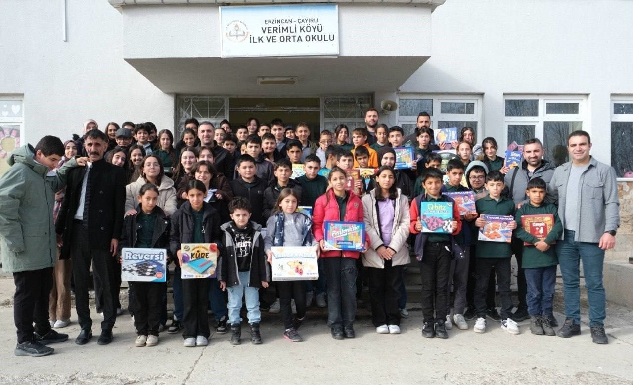 Erzincan Şehit Jandarma Er Fatih Çaybaşı Ortaokulu öğrencileri, “Oyun Arkadaşım