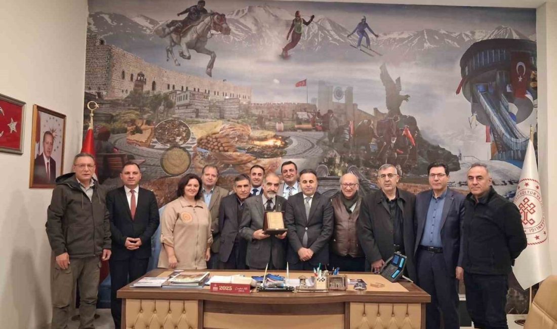 Erzurum’un önemli kültür simalarından, folklor araştırmacısı ve antropolog Muhsin Koç,