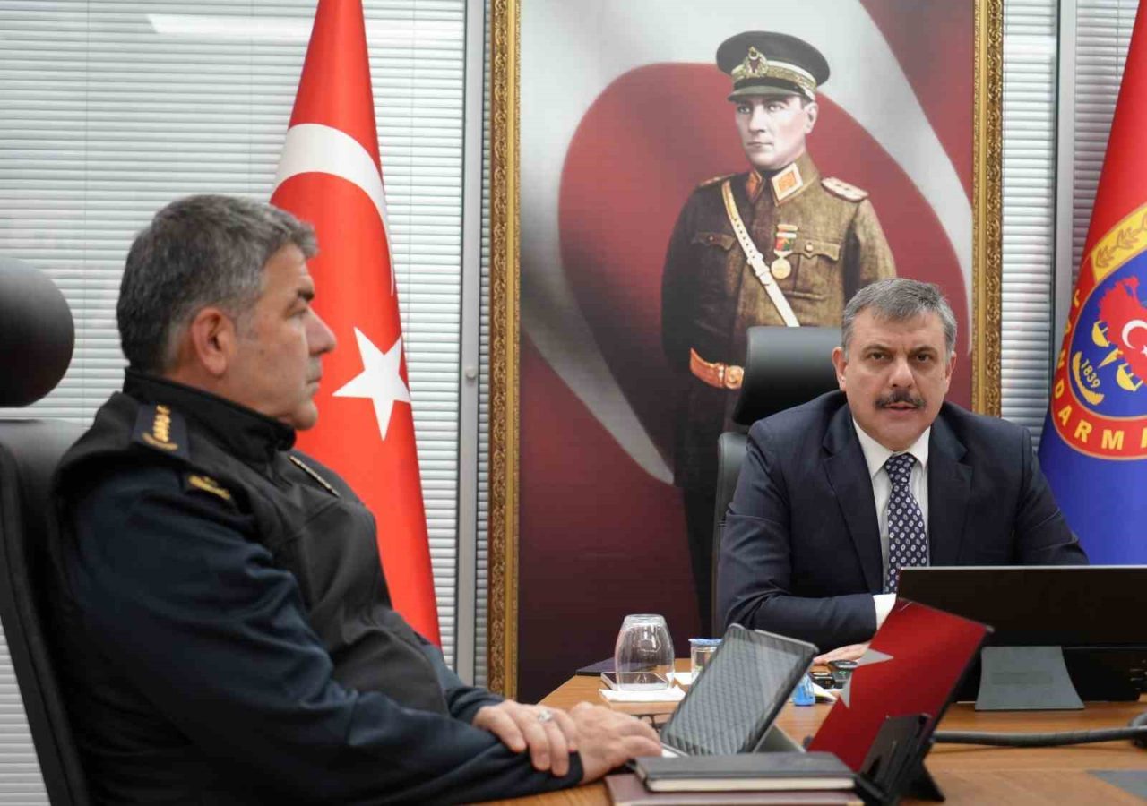 Vali Mustafa Çiftçi başkanlığında yapılan “Asayiş ve Güvenlik Toplantısı”nda, Erzurum’un