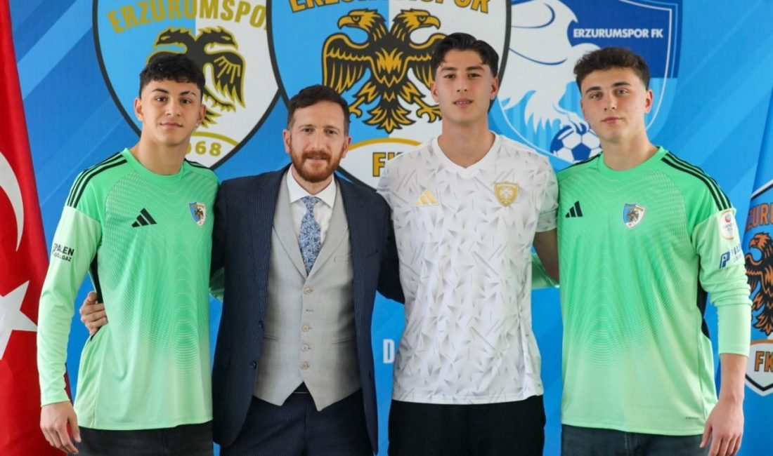 Erzurumspor FK, altyapısında bulunan üç sporcusuyla profesyonel sözleşmeye imza attı.