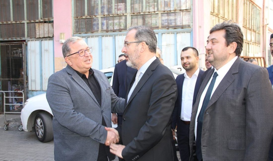 Önceki dönem Gençlik ve Spor Bakanı ve AK Parti İzmir