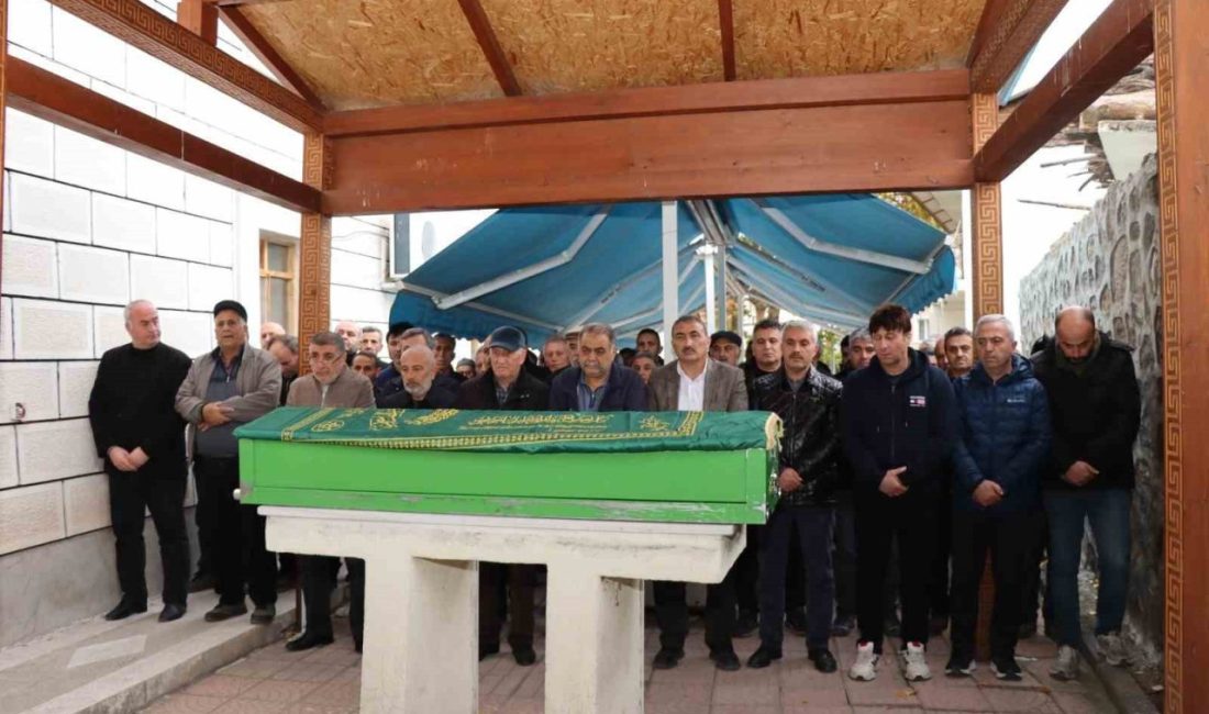 Erzurum’un Olur İlçesi’nin eski belediye başkanlarından Reşat Yıldırım, evinde geçirdiği