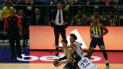 Euroleague 13. hafta maçında Fenerbahçe Beko, evinde karşılaştığı İtalyan ekibi