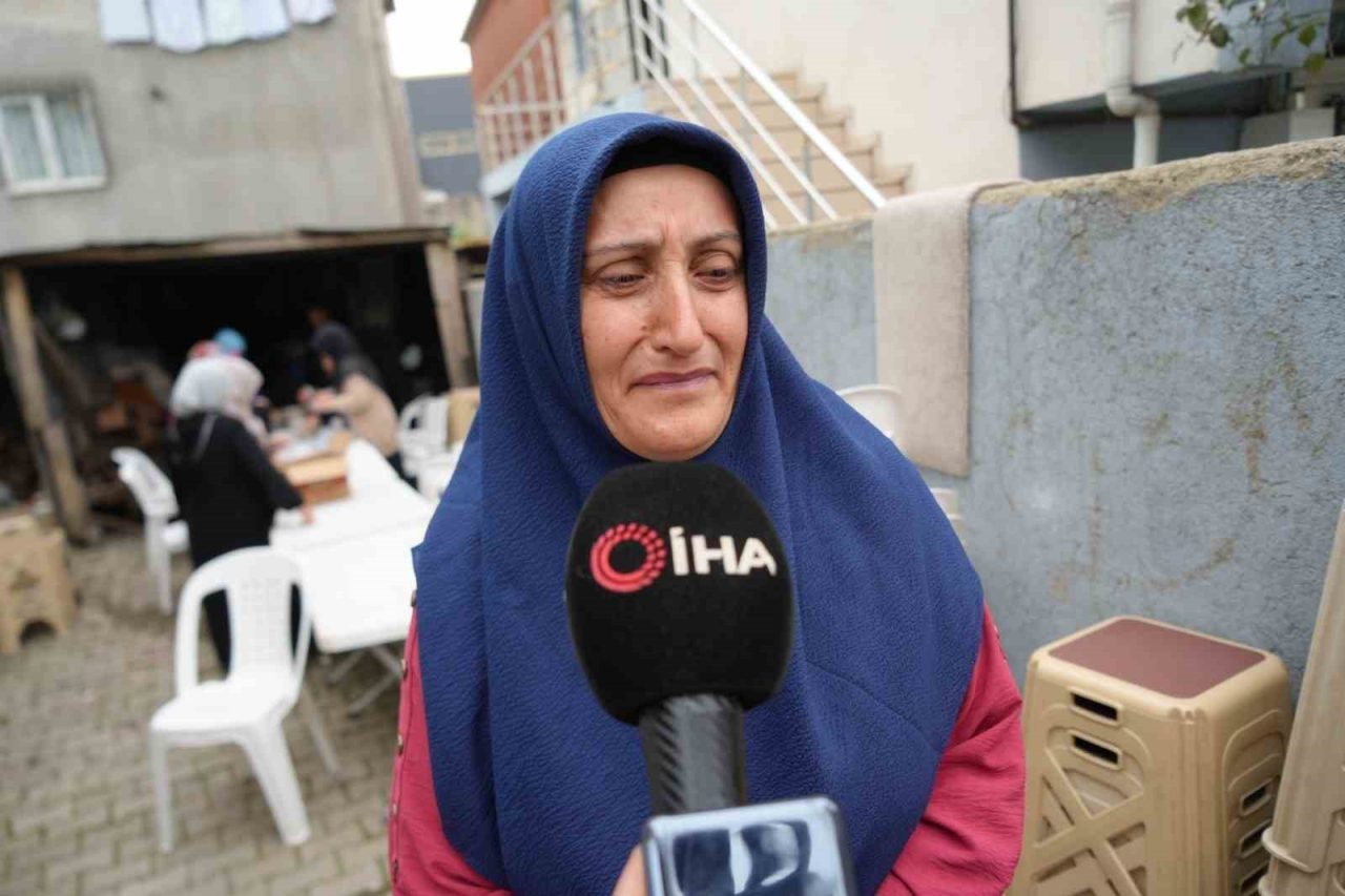 Kocaeli’nin Dilovası ilçesinde parfüm dolum tesisinde yaralanan işçilerden Ayten Aras,