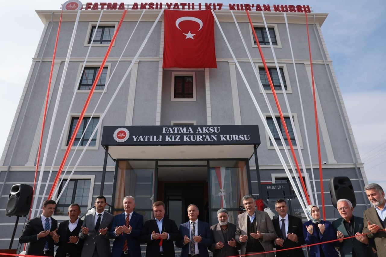 Erzincan Valisi Hamza Aydoğdu, hayırsever Aksu ailesi tarafından yaptırılan Fatma