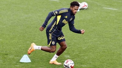 Fenerbahçe, Trendyol Süper Lig’in 13. haftasında deplasmanda Çaykur Rizespor ile