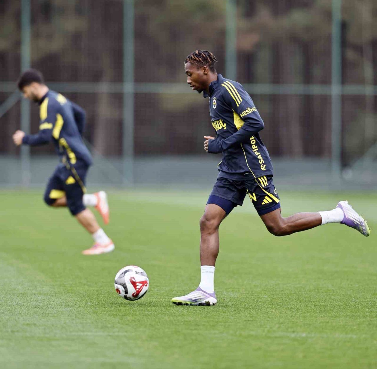 Fenerbahçe, Trendyol Süper Lig 13. haftasında deplasmanda Çaykur Rizespor oynayacağı