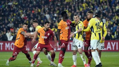 Fenerbahçe ile Galatasaray yarın oynanacak derbiyle 404. kez rakip olacak.