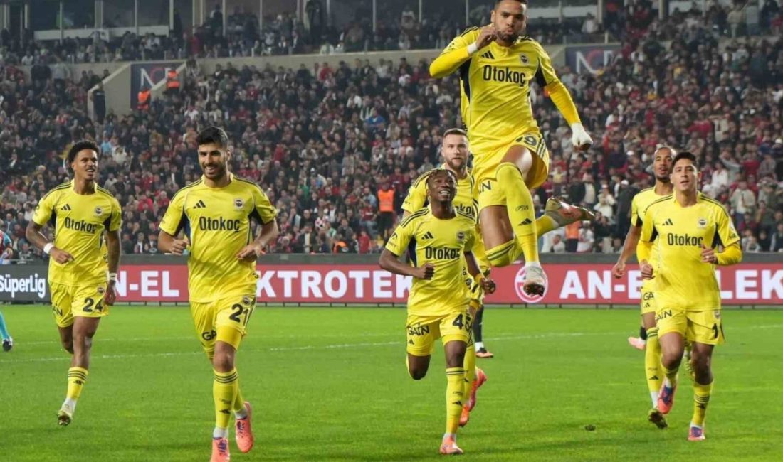 Fenerbahçe, Trendyol Süper Lig’de yarın oynayacağı Beşiktaş derbisini kazanarak zirve