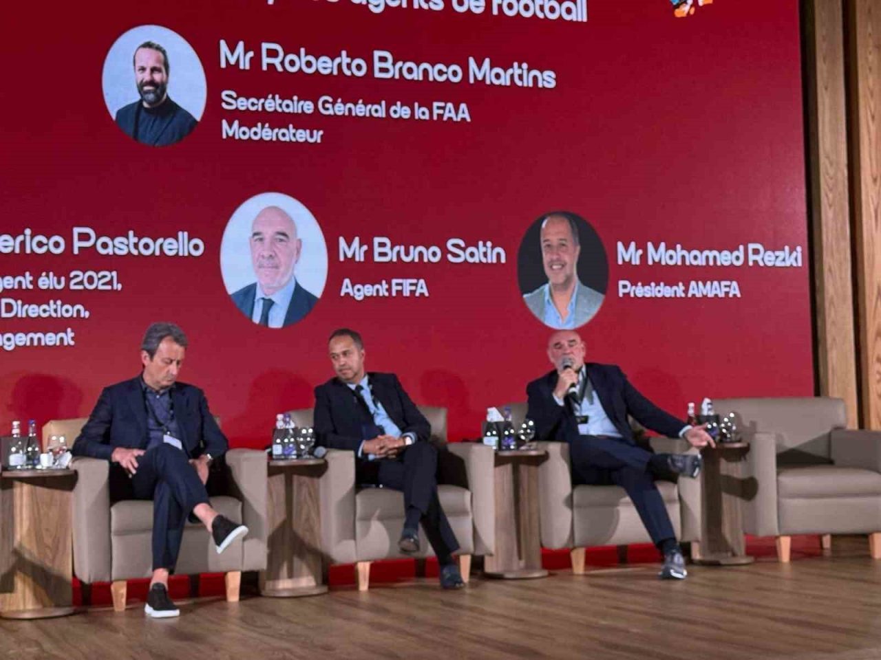 FIFA Menajerleri Birliği Başkanı Mohamed Rezki, Türk kulüplerine davette bulunarak,