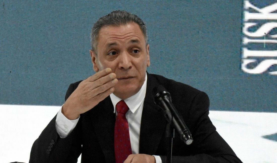 Yazar Orhan Bozkurt, Doğu Anadolu Erzurum 7. Kitap Fuarı’nda ilk