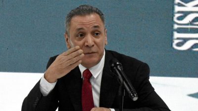 Yazar Orhan Bozkurt, Doğu Anadolu Erzurum 7. Kitap Fuarı’nda ilk