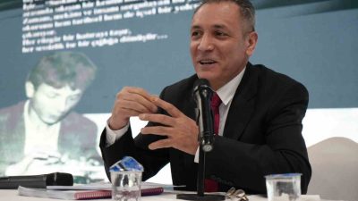 Gazeteci-Yazar Orhan Bozkurt, Doğu Anadolu Erzurum 7. Kitap Fuarı’nda “Şehir