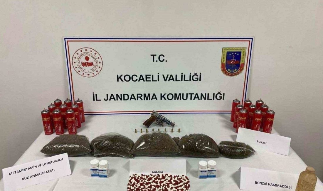 Kocaeli’nin Gebze ilçesinde Jandarma ekipleri tarafından yapılan operasyonda bir miktar