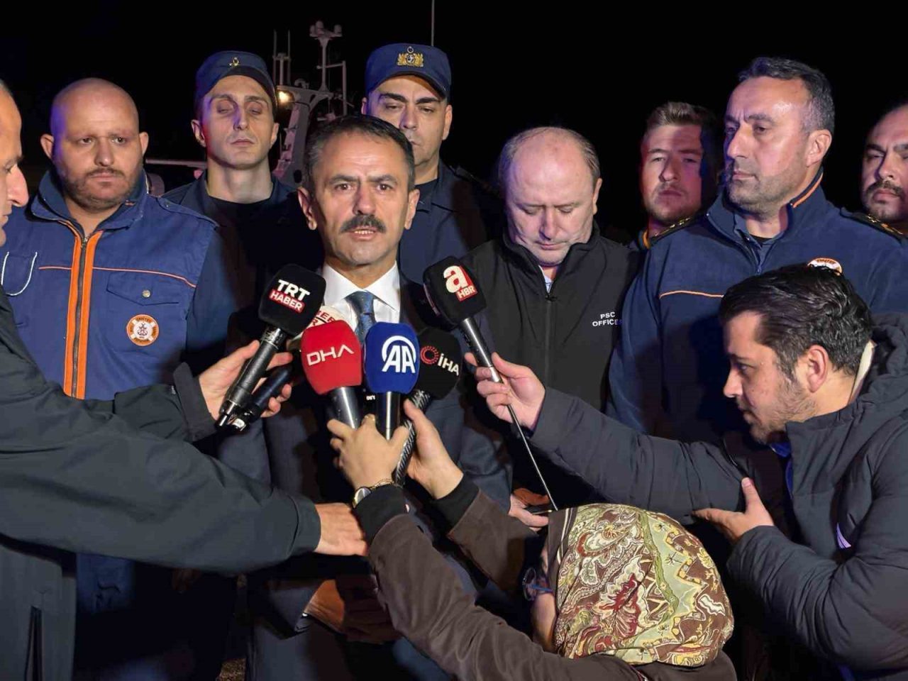 Kocaeli’nin Kandıra ilçesi Kefken açıklarında yangın çıkan yabancı menşeli gemideki