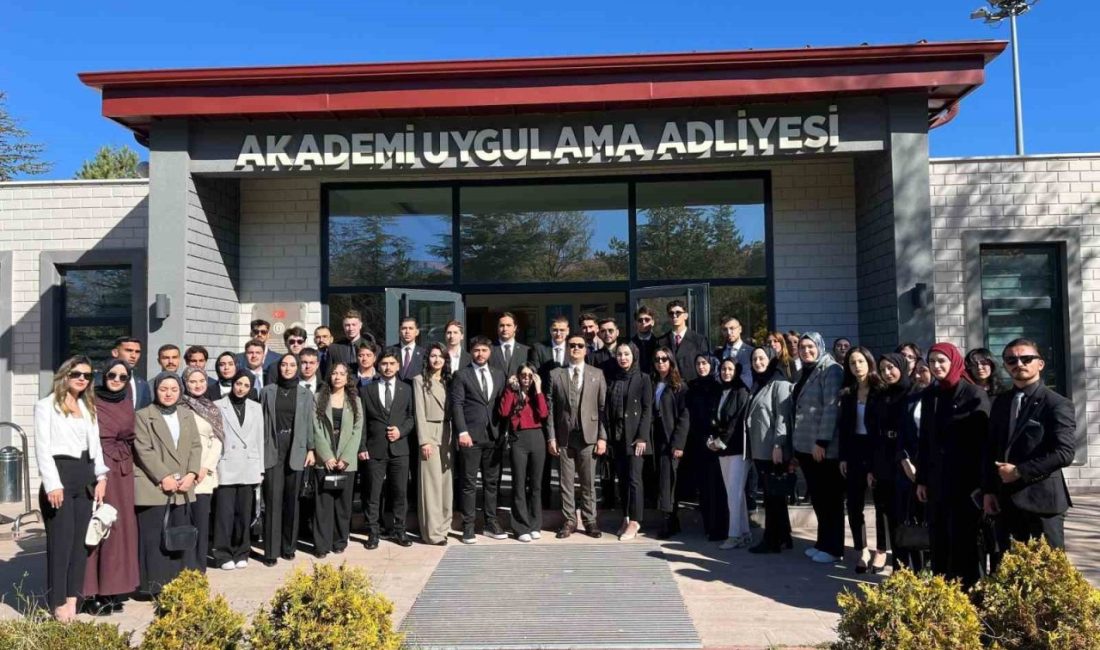 Atatürk Üniversitesi bünyesinde faaliyet gösteren İdeal Hukuk Kulübü ve Yeniler