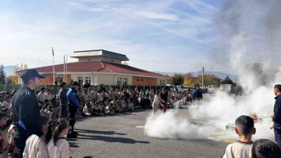 Erzincan İl Emniyet Müdürlüğü Toplum Destekli Polislik Şube Müdürlüğü personeli