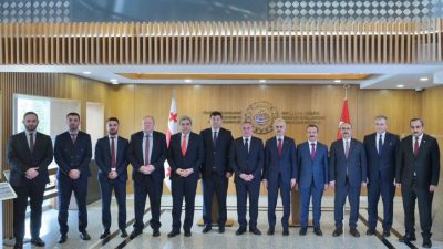 Ulaştırma ve Altyapı Bakanı Abdulkadir Uraloğlu, Gürcistan Altyapı Bakanı Revaz