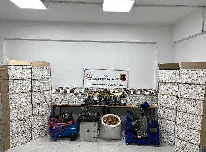 Sakarya’nın Hendek ilçesinde jandarma ekiplerince gerçekleştirilen kaçakçılık operasyonunda 1 kişi