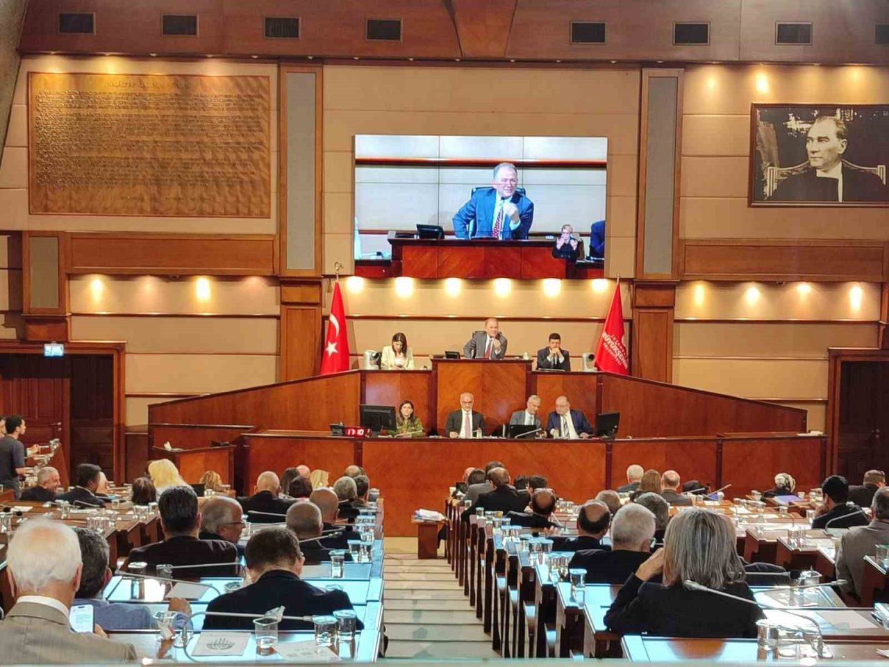 İstanbul Büyükşehir Belediyesi (İBB) Meclisi’nde yapılan 2026 yılı İETT bütçe