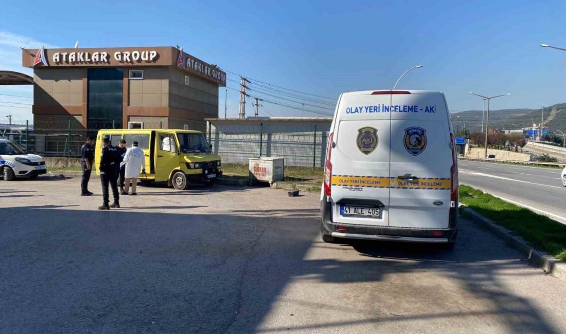 Kocaeli’nin Körfez ilçesinde, minibüste yaşayan 74 yaşındaki Dursun Ali Ermiş,
