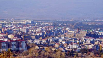 Erzurum Valiliği, Erzurum’da 2020-2025 yılları arasındaki hava kalitesi değişimini, kirlilik