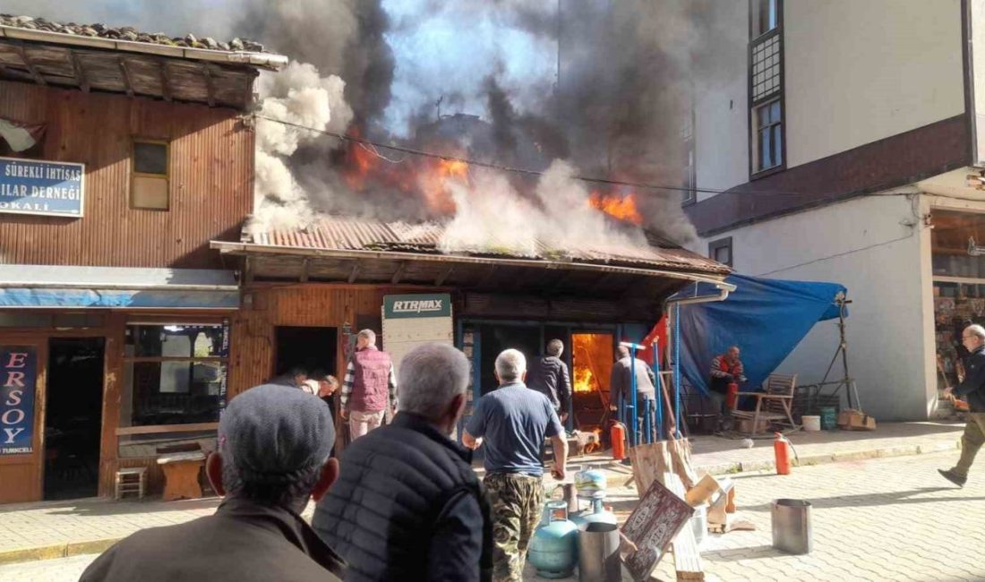 Trabzon’un Çaykara ilçe merkezinde bugün öğle saatlerinde bir kalaycı dükkanında