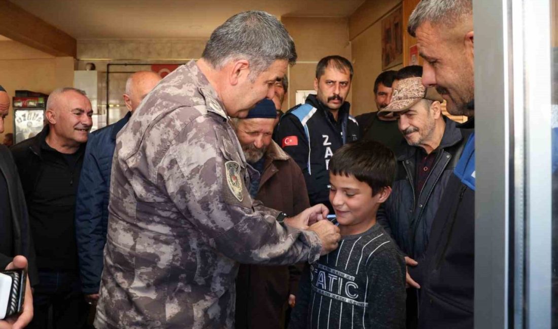 Erzurum Emniyet Müdürü Onur Karaburun, Ilıca Mahallesi’nde “Huzur Toplantısı” buluşmasında