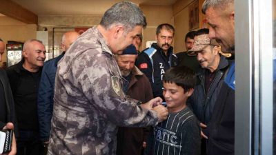 Erzurum Emniyet Müdürü Onur Karaburun, Ilıca Mahallesi’nde “Huzur Toplantısı” buluşmasında