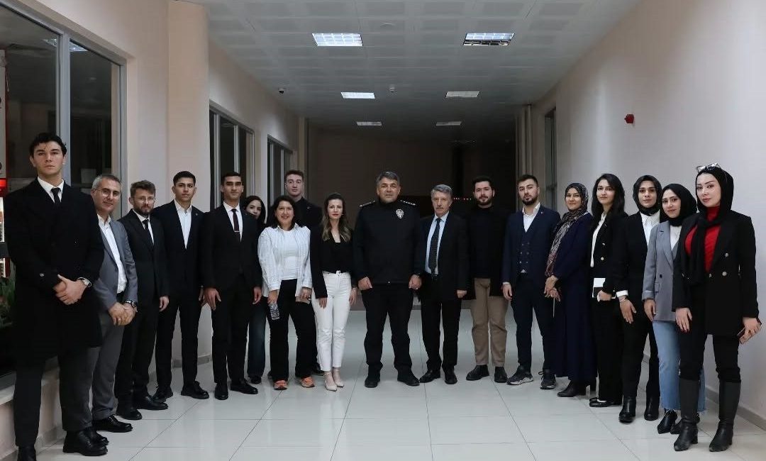 Erzurum İl Emniyet Müdürü Onur Karaburun, Atatürk Üniversitesi Hukuk Fakültesi