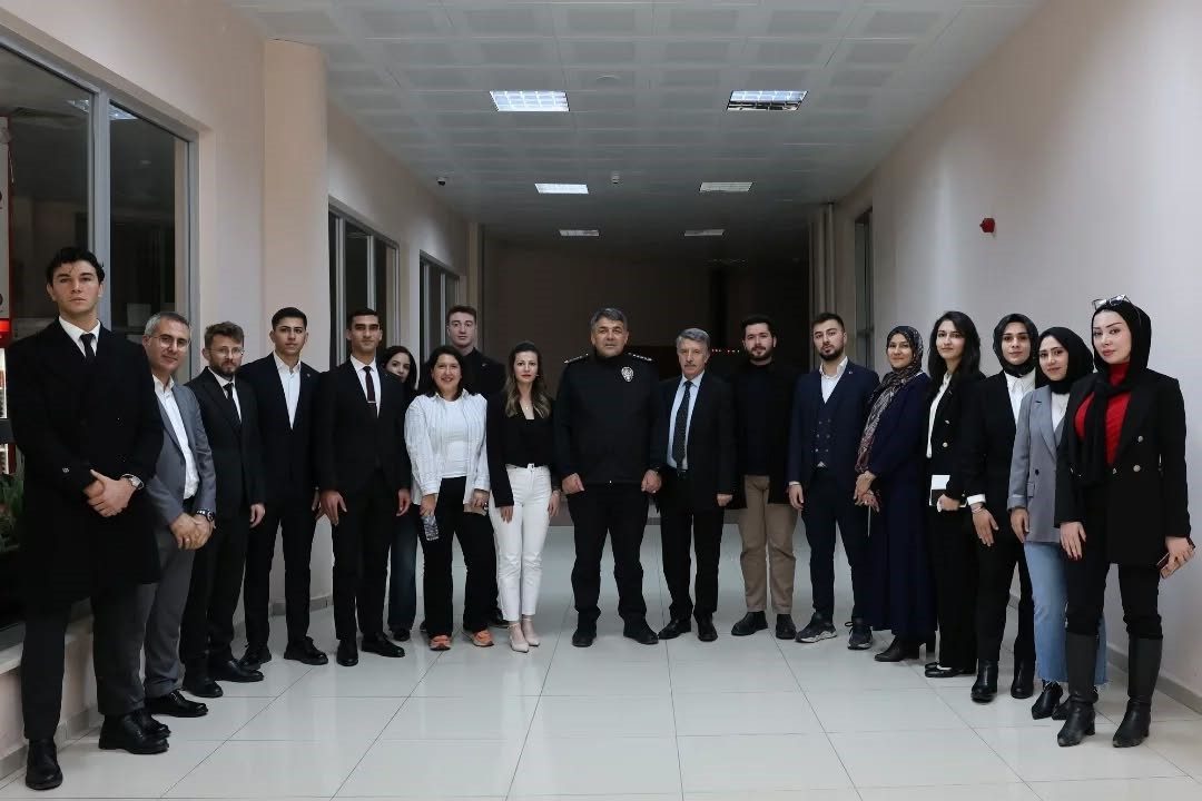 Erzurum İl Emniyet Müdürü Onur Karaburun, Atatürk Üniversitesi Hukuk Fakültesi