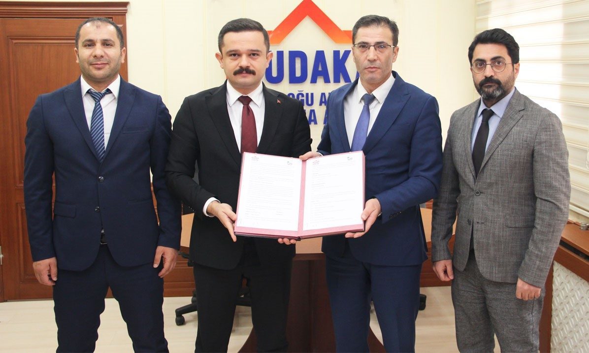 Kuzeydoğu Anadolu Kalkınma Ajansı (KUDAKA) tarafından desteklenen “Kırk Pencereli Mağaralar