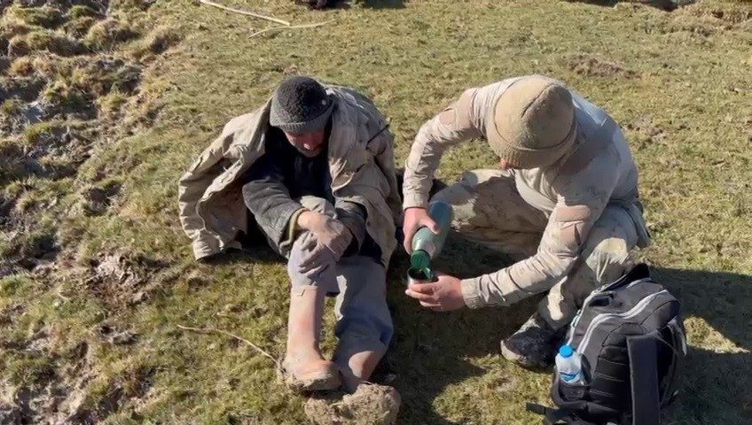 Erzurum’da sürüyle birlikte kaybolan çoban sağ olarak bulundu. Erzurum Valiliği